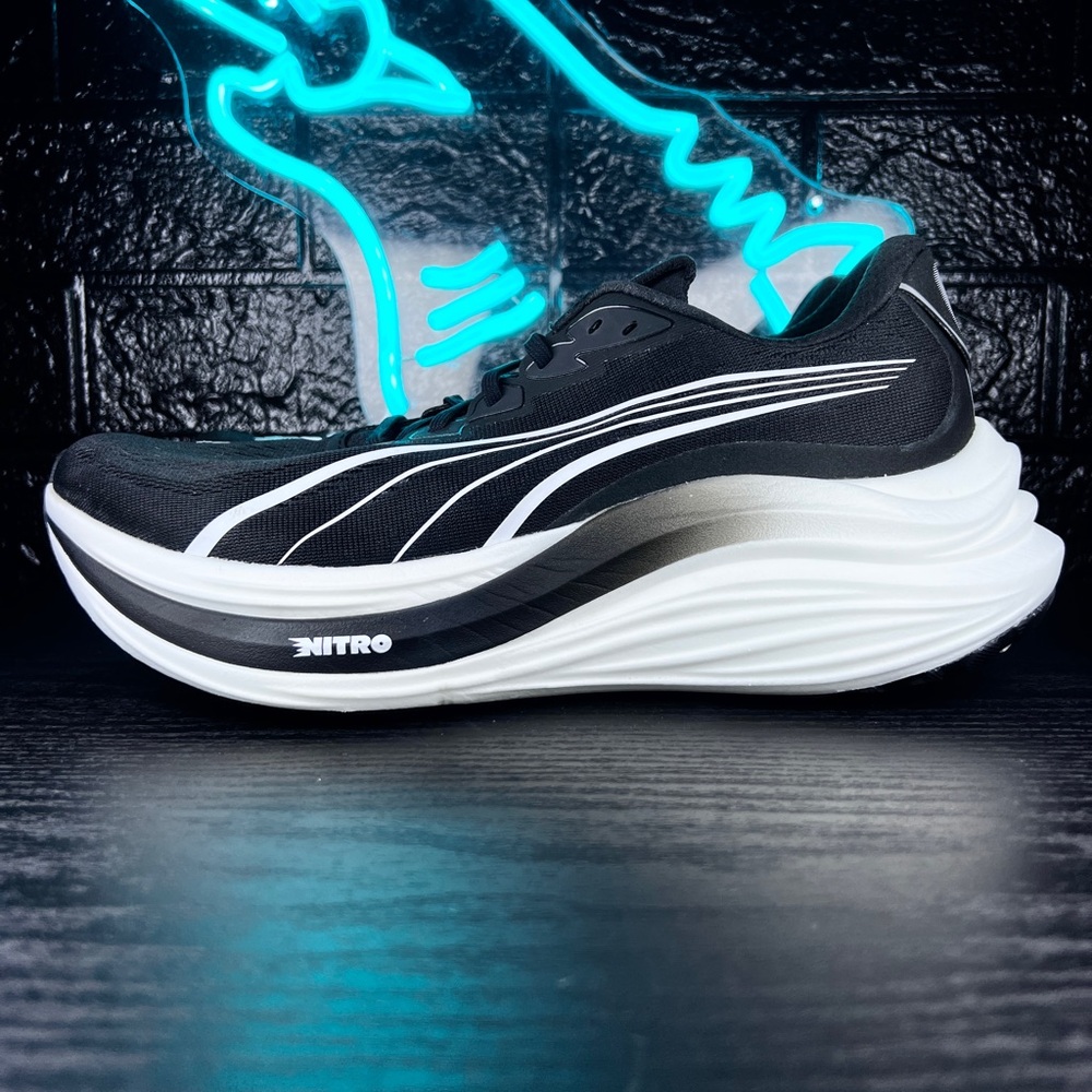 Puma MagMax Nitro Elite Men’s Running Shoes Walking Sneakers Black White - 9.5